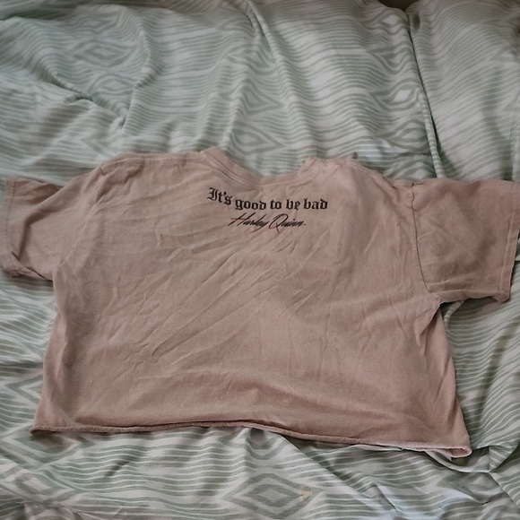 Batman Beige Harley Quinn Crop Top - Picture 6 of 6